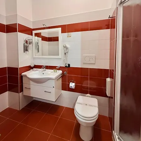 Sud Est Bed & Breakfast 3*