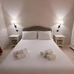 Sud Est Bed & Breakfast 3*