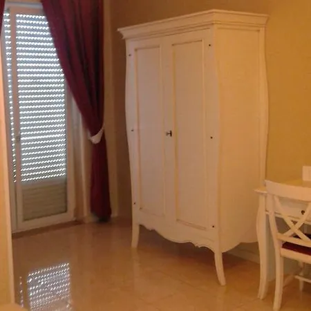 Bed & Breakfast Sud Est Carmiano (Apulia)