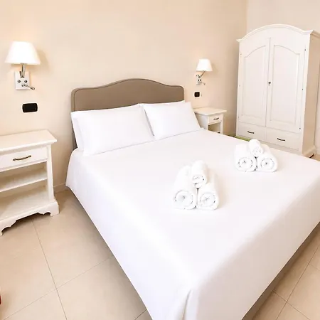 Bed & Breakfast Sud Est 3*